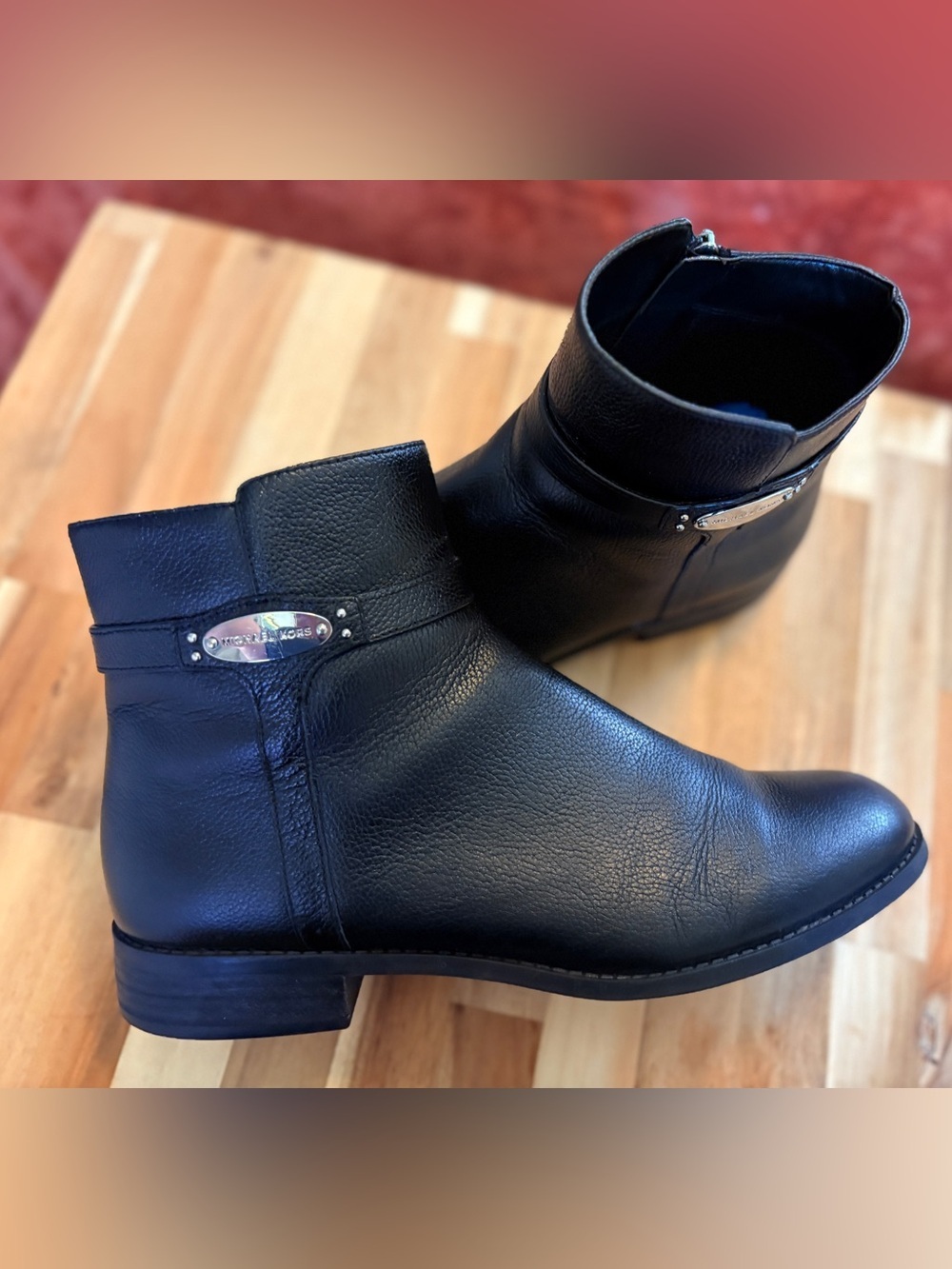 Michael Kors Finley Flat Bootie SZ 9.5 - Picture 1 of 8